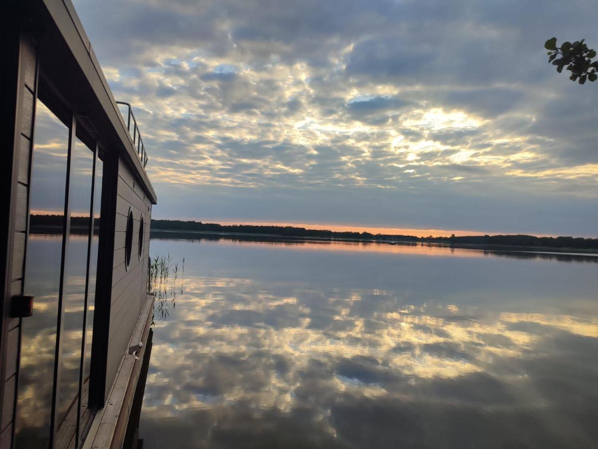 Houseboat- Dom Na Wodzie Z Sauna I Mozliwoscia Plywania Iława Extérieur photo