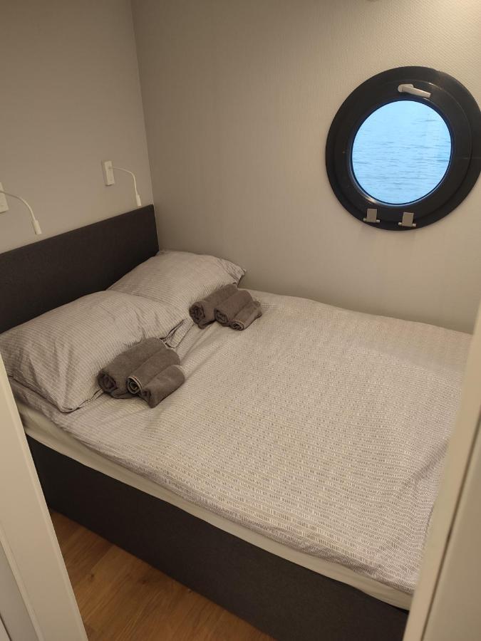 Houseboat- Dom Na Wodzie Z Sauna I Mozliwoscia Plywania Iława Extérieur photo